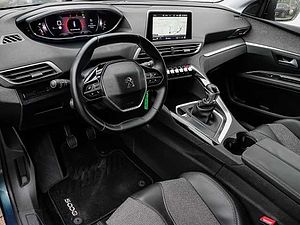 Peugeot  Allure 1.2 PureTech 130 digitales Cockpit LED Apple CarPlay Android Auto Klimaau