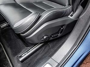 Volvo  R Design Recharge Plug-In Hybrid AWD T8 Twin Engine EU6d Allrad StandHZG Navi di