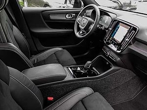 Volvo  R Design 2WD T3 EU6d AHK Navi Leder digitales Cockpit Soundsystem LED Sperrdiff.
